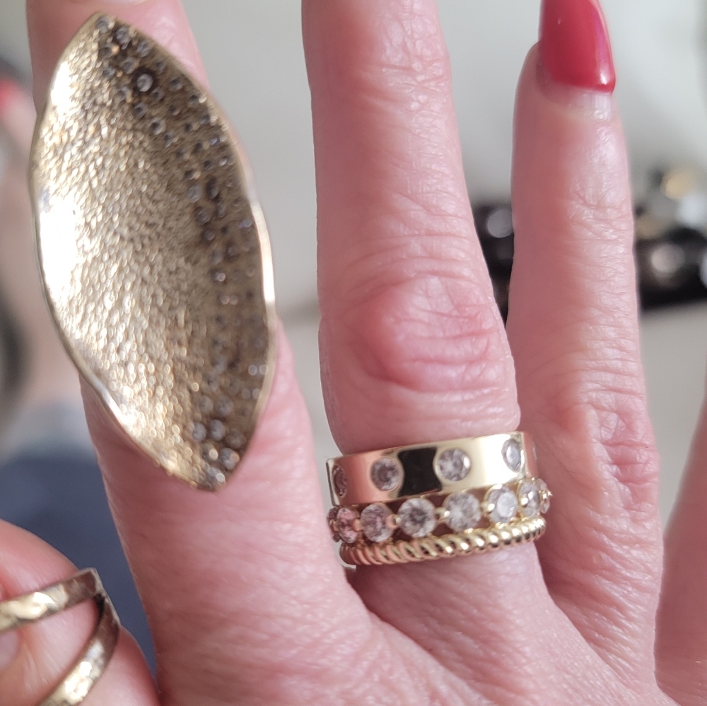 Elegant Gold and Silver Ring Set Will Fit